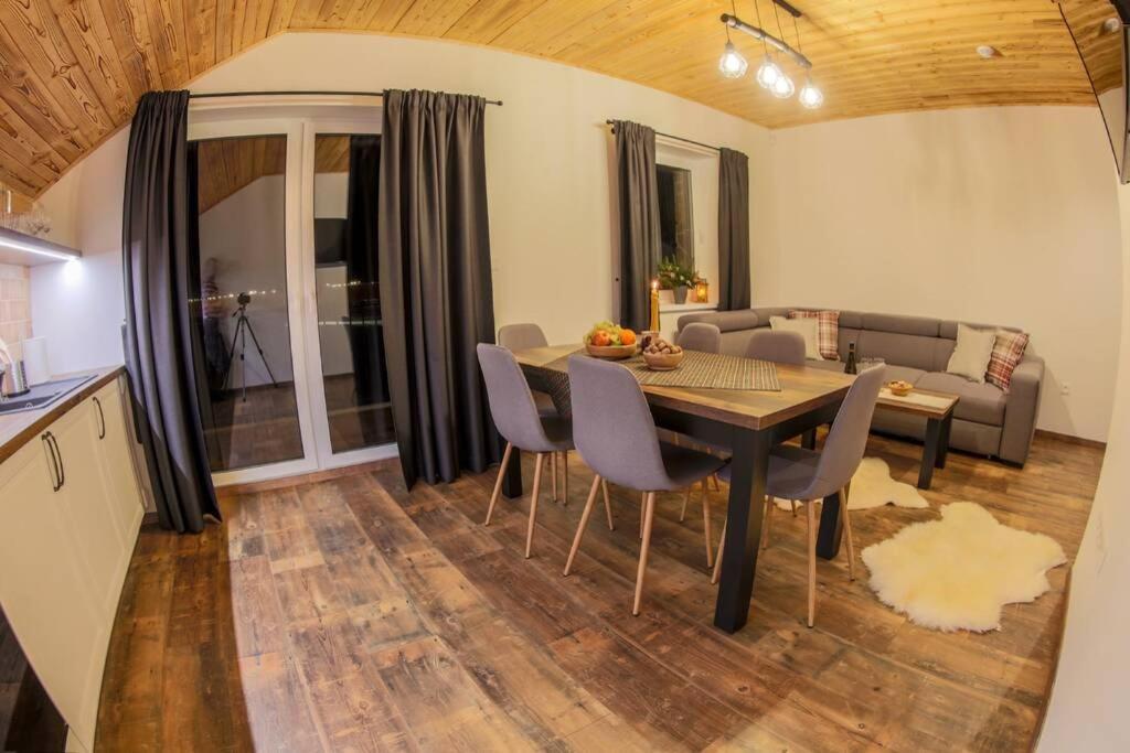 Chalet ซูเบเรซ ภายนอก รูปภาพ