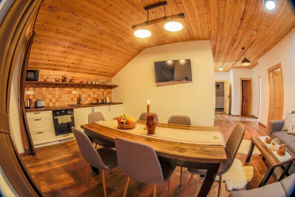 Chalet ซูเบเรซ ภายนอก รูปภาพ